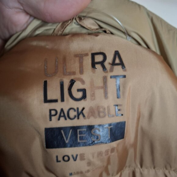 Love Tree Ultra Packable Lightweight Vest - Picture 2 of 9